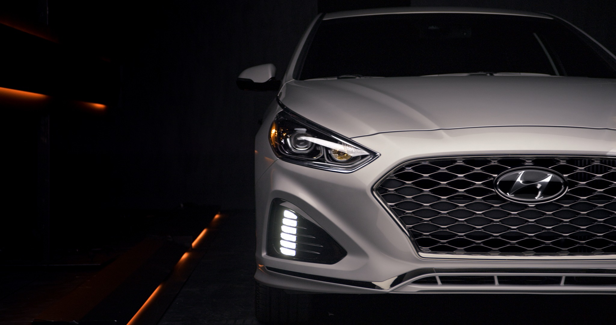 Matching Hyundai live-action frame 3